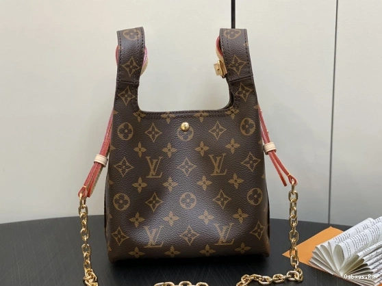 LOUIS Atlantis VUITTON BB 0520